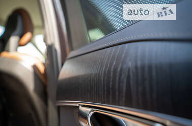 Позашляховик / Кросовер Volvo XC90 2019 в 