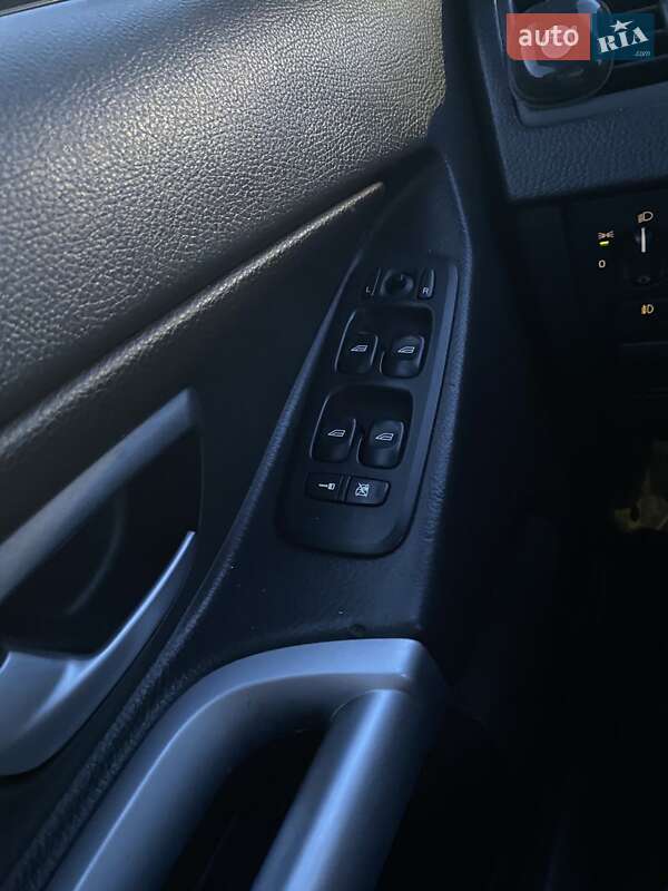 Внедорожник / Кроссовер Volvo XC90 2006 в Львове