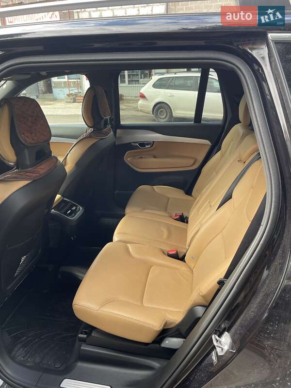 Позашляховик / Кросовер Volvo XC90 2017 в Києві