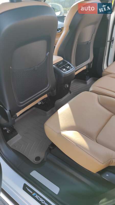 Внедорожник / Кроссовер Volvo XC90 2015 в Житомире