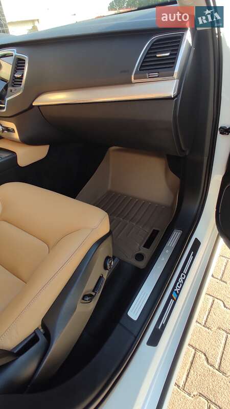 Внедорожник / Кроссовер Volvo XC90 2015 в Житомире
