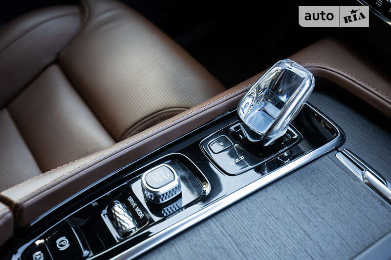 Позашляховик / Кросовер Volvo XC90 2020 в Києві