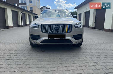 Внедорожник / Кроссовер Volvo XC90 2017 в 