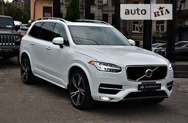 Внедорожник / Кроссовер Volvo XC90 2015 в 