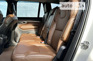 Внедорожник / Кроссовер Volvo XC90 2020 в 