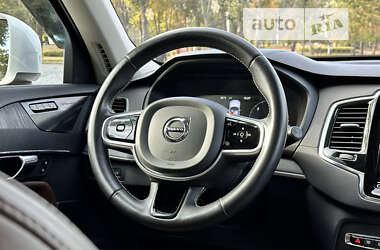 Внедорожник / Кроссовер Volvo XC90 2020 в 