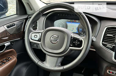 Внедорожник / Кроссовер Volvo XC90 2018 в 