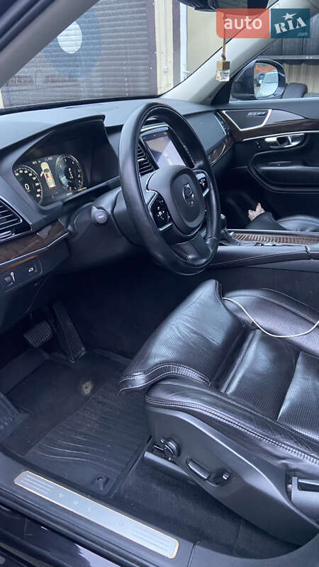 Внедорожник / Кроссовер Volvo XC90 2015 в Киеве