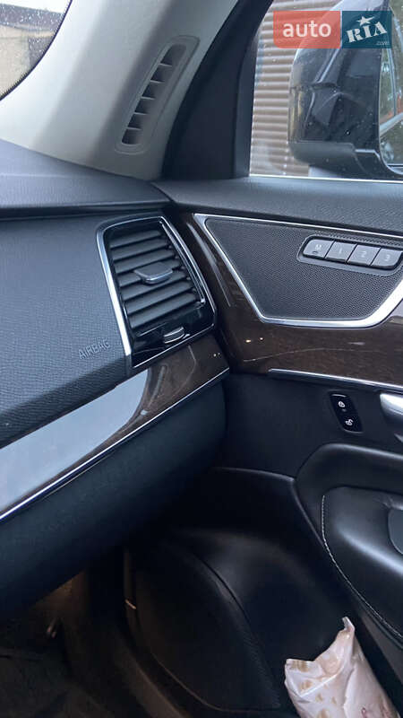 Внедорожник / Кроссовер Volvo XC90 2015 в Киеве