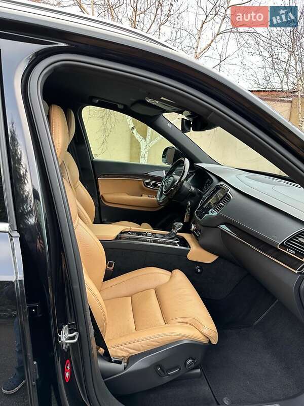 Позашляховик / Кросовер Volvo XC90 2016 в Дніпрі