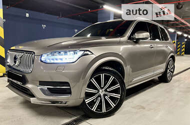 Внедорожник / Кроссовер Volvo XC90 2019 в Киеве