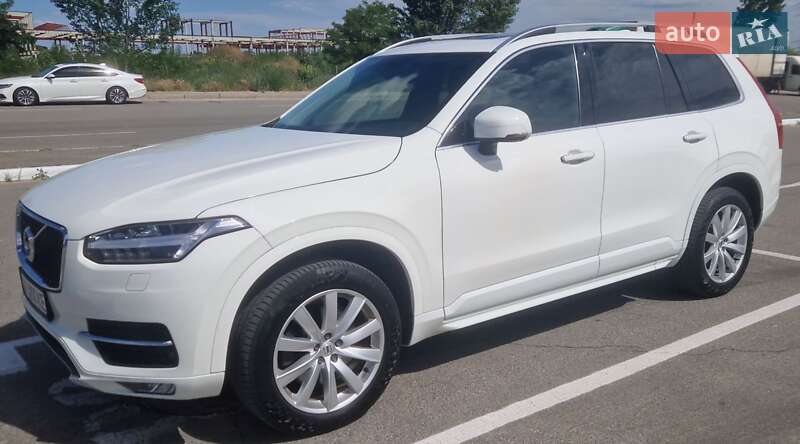 Внедорожник / Кроссовер Volvo XC90 2018 в 