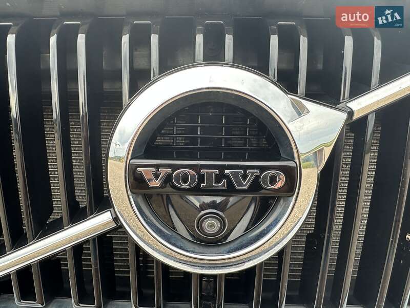 Внедорожник / Кроссовер Volvo XC90 2015 в Киеве