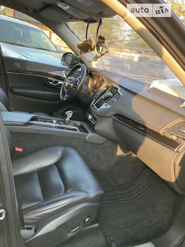 Позашляховик / Кросовер Volvo XC90 2018 в Житомирі