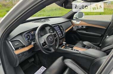 Позашляховик / Кросовер Volvo XC90 2017 в 