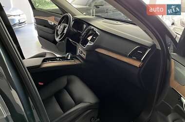 Внедорожник / Кроссовер Volvo XC90 2021 в 