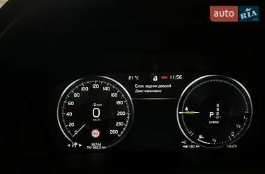 Внедорожник / Кроссовер Volvo XC90 2021 в 