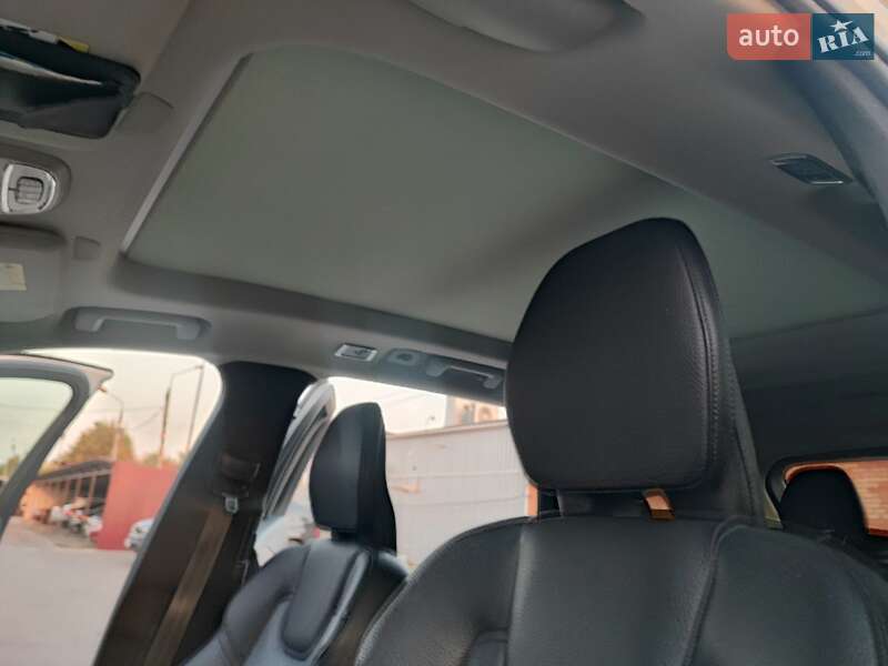 Внедорожник / Кроссовер Volvo XC90 2018 в Кривом Роге