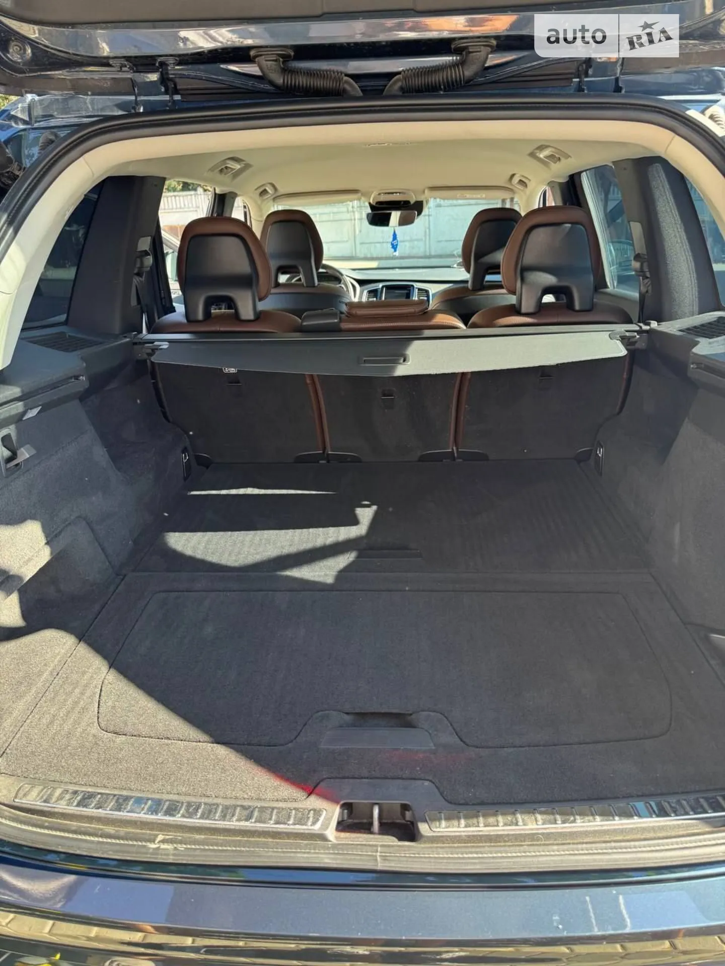 2019 Volvo XC90 - мініатюра 9
