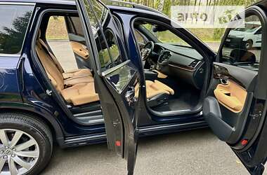 Позашляховик / Кросовер Volvo XC90 2019 в 