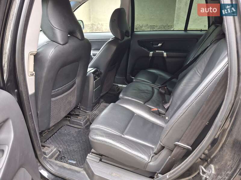 Внедорожник / Кроссовер Volvo XC90 2007 в Черновцах