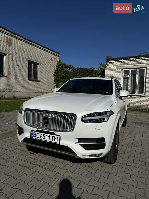 Volvo XC90 2016