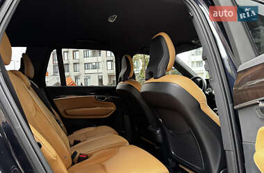 Внедорожник / Кроссовер Volvo XC90 2019 в 
