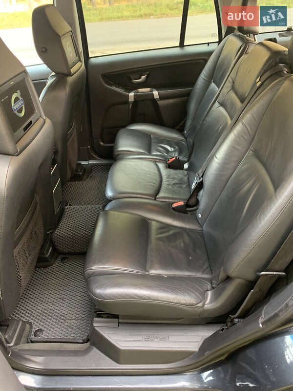 Позашляховик / Кросовер Volvo XC90 2011 в Вараші