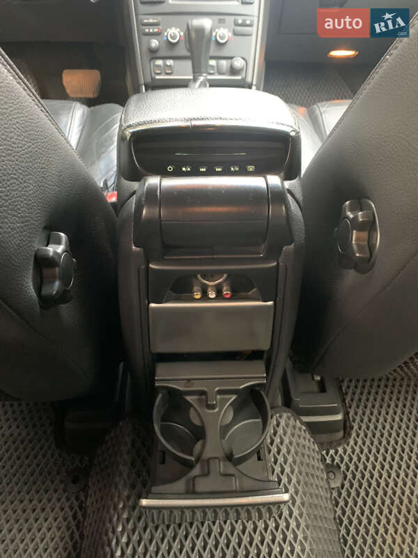 Позашляховик / Кросовер Volvo XC90 2011 в Вараші