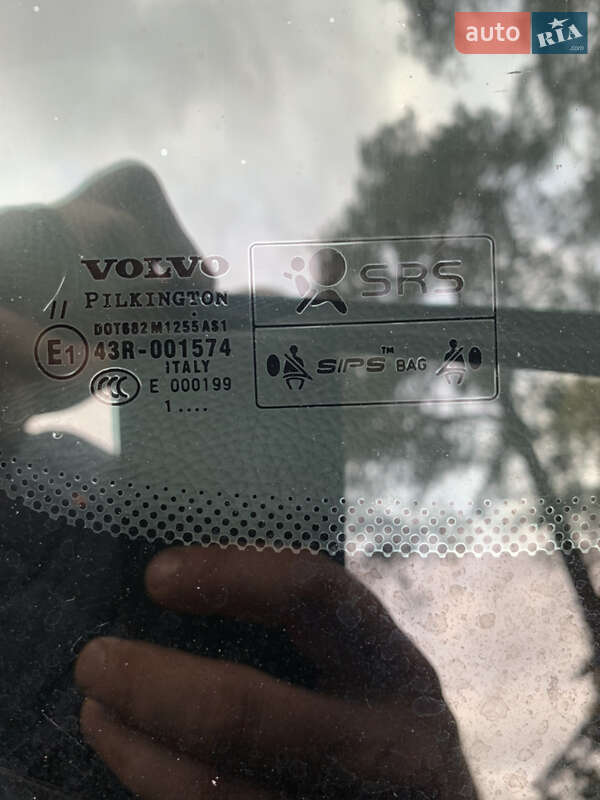 Позашляховик / Кросовер Volvo XC90 2011 в Вараші