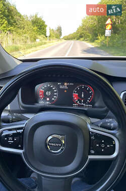 Внедорожник / Кроссовер Volvo XC90 2021 в 