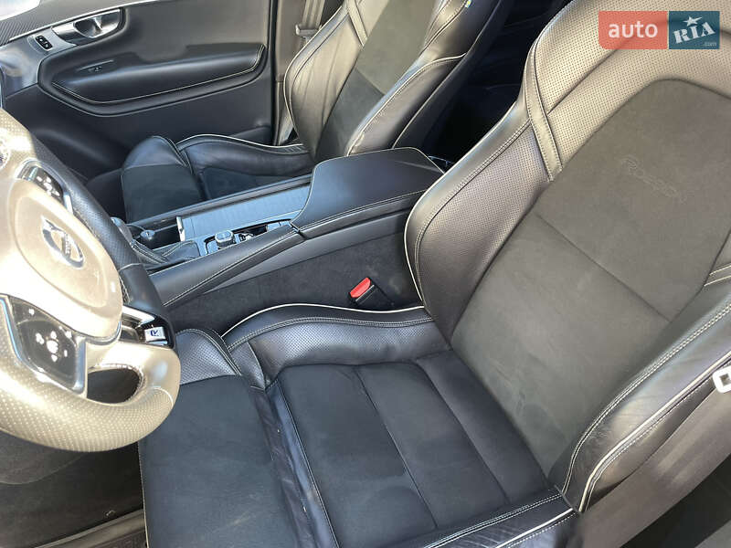 Позашляховик / Кросовер Volvo XC90 2016 в Києві