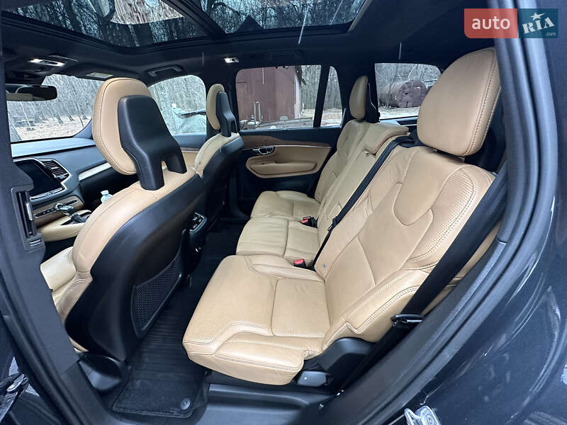 Позашляховик / Кросовер Volvo XC90 2017 в Києві