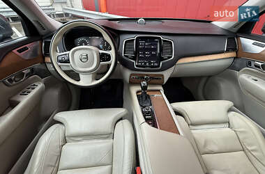 Внедорожник / Кроссовер Volvo XC90 2015 в Киеве