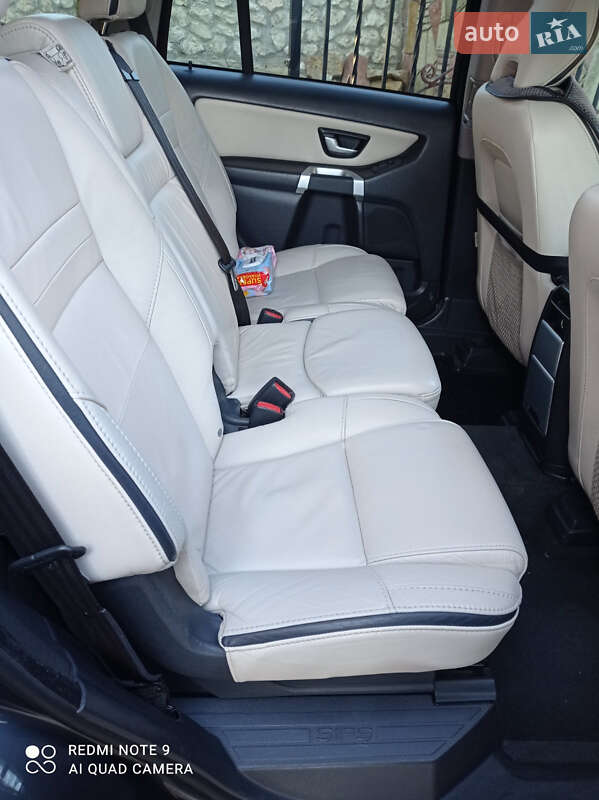 Позашляховик / Кросовер Volvo XC90 2010 в Тернополі