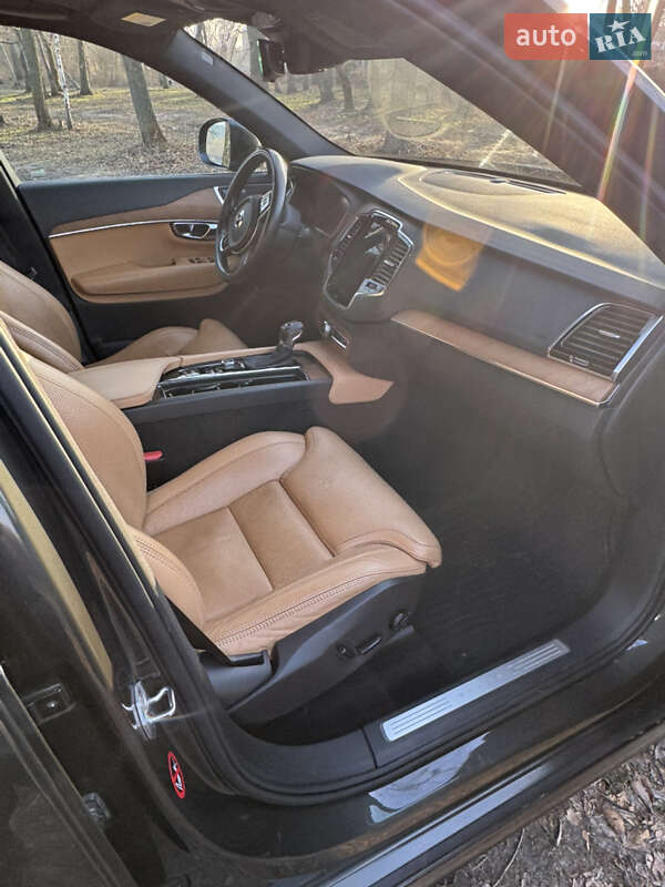 Внедорожник / Кроссовер Volvo XC90 2017 в Киеве