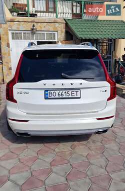 Внедорожник / Кроссовер Volvo XC90 2016 в 