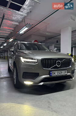 Внедорожник / Кроссовер Volvo XC90 2020 в Киеве