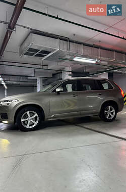 Внедорожник / Кроссовер Volvo XC90 2020 в Киеве