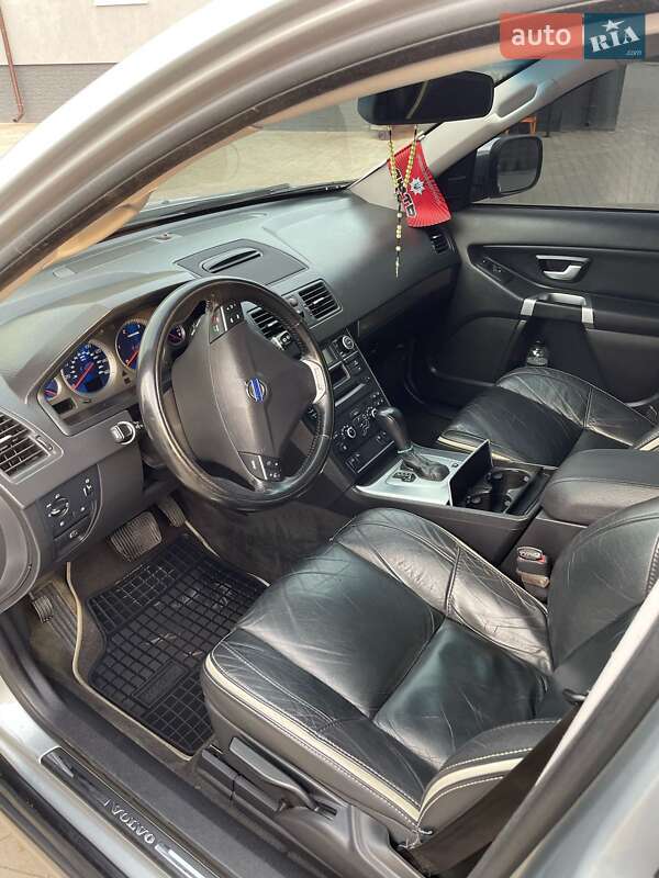Внедорожник / Кроссовер Volvo XC90 2011 в Львове