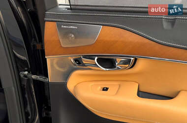 Позашляховик / Кросовер Volvo XC90 2015 в 