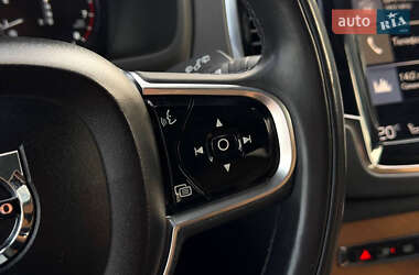 Позашляховик / Кросовер Volvo XC90 2015 в 