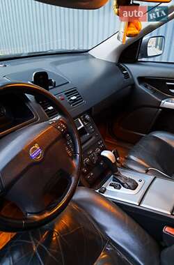 Внедорожник / Кроссовер Volvo XC90 2003 в 