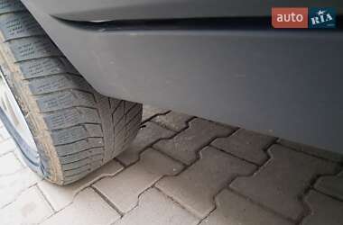 Внедорожник / Кроссовер Volvo XC90 2003 в 