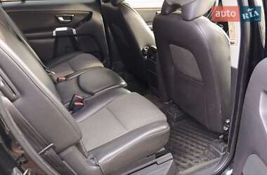 Позашляховик / Кросовер Volvo XC90 2005 в 