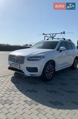 Внедорожник / Кроссовер Volvo XC90 2021 в 