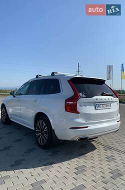 Внедорожник / Кроссовер Volvo XC90 2021 в 