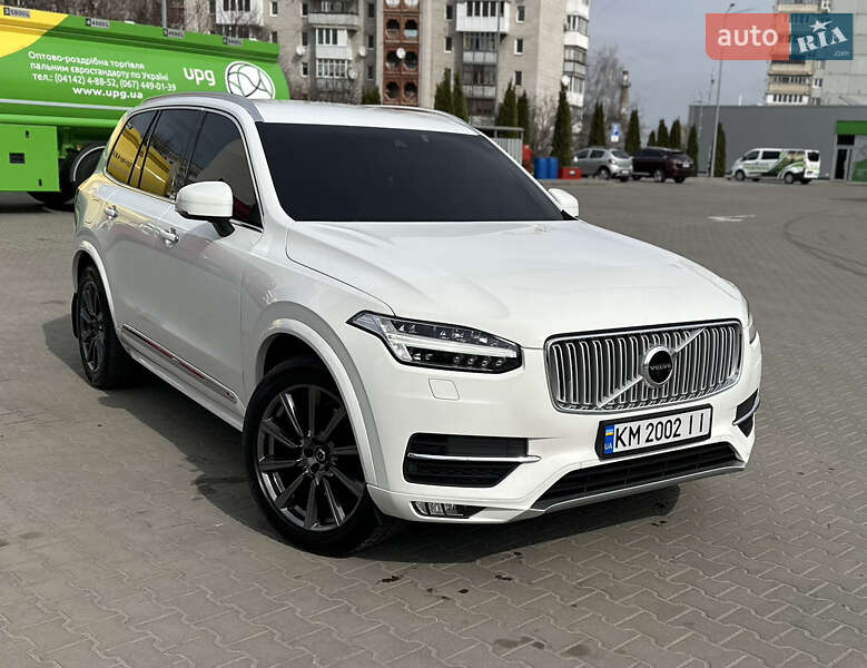 Внедорожник / Кроссовер Volvo XC90 2015 в 
