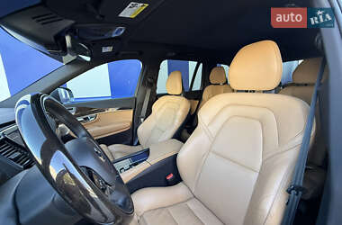 Позашляховик / Кросовер Volvo XC90 2016 в 