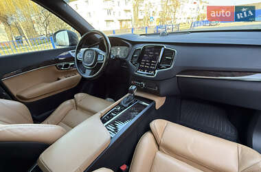 Позашляховик / Кросовер Volvo XC90 2016 в 